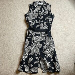 Jaclyn Smith Black and White Mock Neck Sleeveless Mini Dress